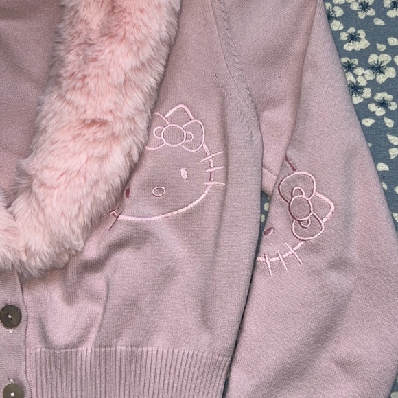 Blumarine Sanrio Hello Kitty Cropped Cardigan - Picture 3 of 4